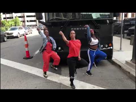 TLC's Chilli Slaying the Caption Challenge