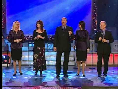 download lagu mp3 mp4 Crist Family Songs, download mp3 Crist Family Songs free downloadn, video klip Crist Family Songs