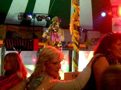 Alle 13 Jaanke tijdens Zomerfeest in Noordhoek