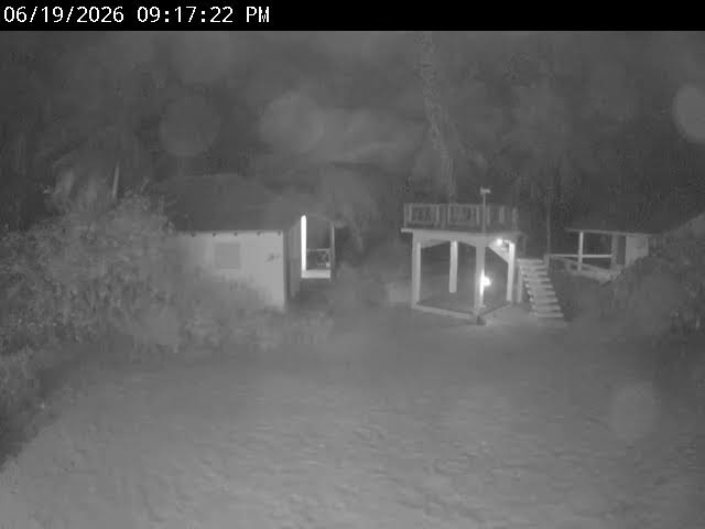 Live webcam view of Hopkins Inn Beachfront on the Caribbean