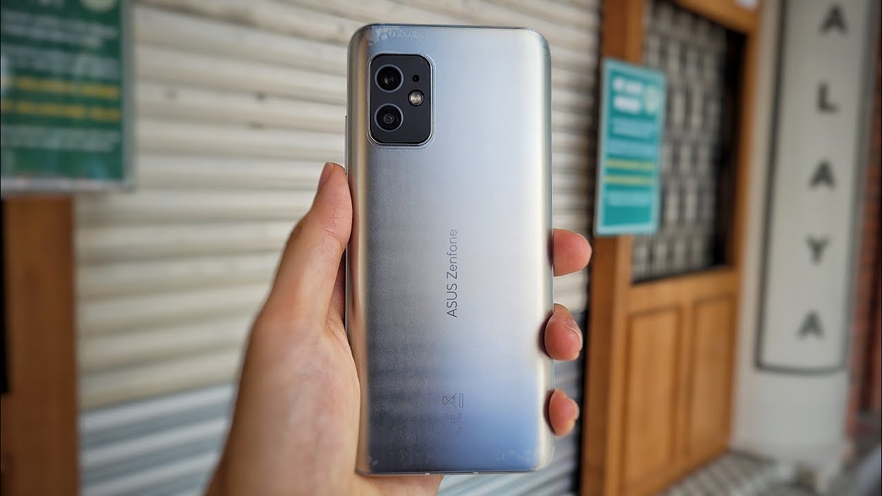 Asus Zenfone 8 Full Honest Review - Why isn't this Getting More Attention?