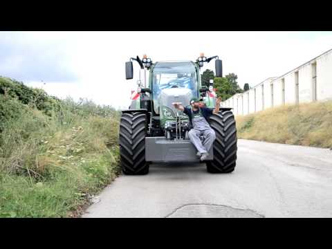 ANDIAMO A COMANDARE CON PATELLA TRACTORS
