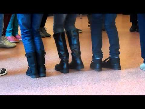 la dañs Plinn avec Tristan Gloaguen stage Yaouank 2013