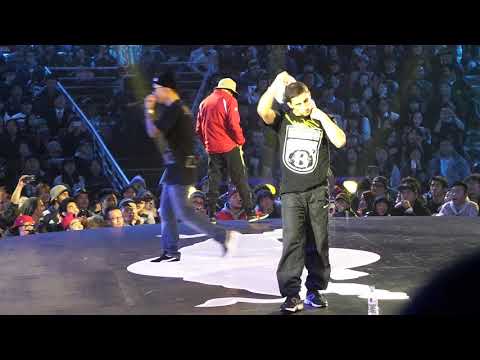 red bull bc one 2013 world finals in seoul - Mounir vs Lilou