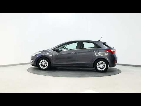 *110* 2015 Hyundai i30 1.6 SE - Image 2