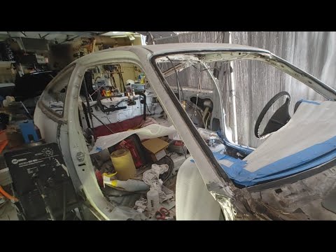 1991 Honda CRX Si Restore- pt 8 Repair Pillar and Remove Windshield