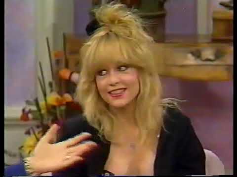 Jenny Jones - Linnea Quigley, Brinke Stevens & Michelle Bauer