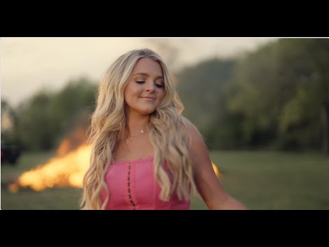 Charly Reynolds - She Ain't Me (Official Music Video)