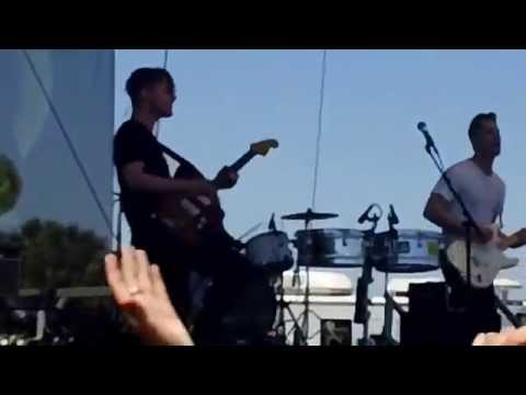 Wild Cub - "Thunder Clatter" - Keegan Dewitt gives awesome speech about 97x Radio