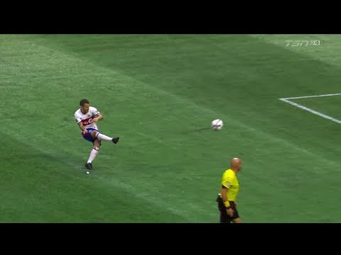 Sebastian Giovinco's Incredible Free-Kick - October 22, 2017