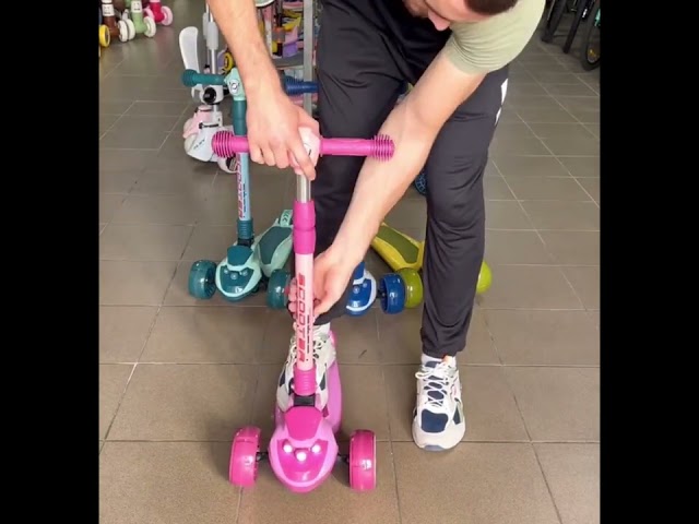 Дитячий триколісний самокат PILL2 музика, підсвітка, фара Біло-синій