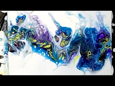 BREEZE Fluid Art puddle pour technique with blue paint