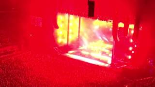 Biffy Clyro: Wave Upon Wave Upon Wave (London O2 8/12/16)