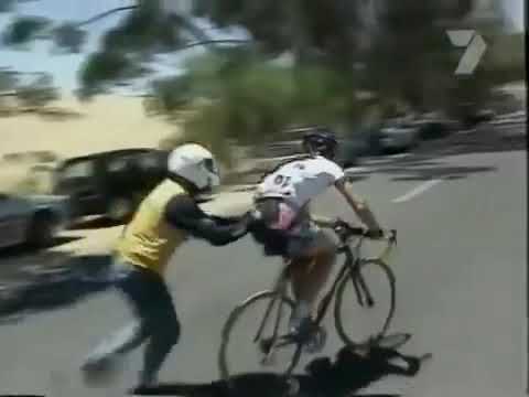 Michael Rogers wins 2002 Tour Down Under on spectator's bike