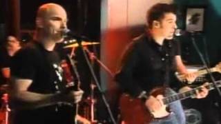 Riddlin Kids _Stop The World_ Live on Craig Ferguson Show.mp4