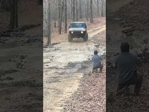 Hummer H2 having some fun 40s! #hummerh2 #offroad #mud #muddywater