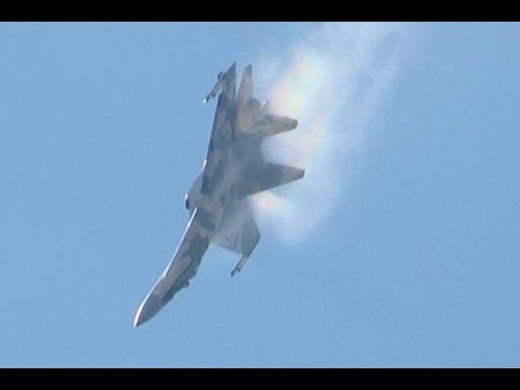 Su-35 Crazy Maneuver　Cobra ?　roll ? spin ? СУ-35 ВВС России TOP GUN ?