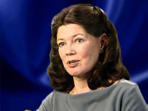 Dark Shadows - Alexandra Moltke Interview 08.mp4