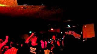 stick to your guns - d.i.