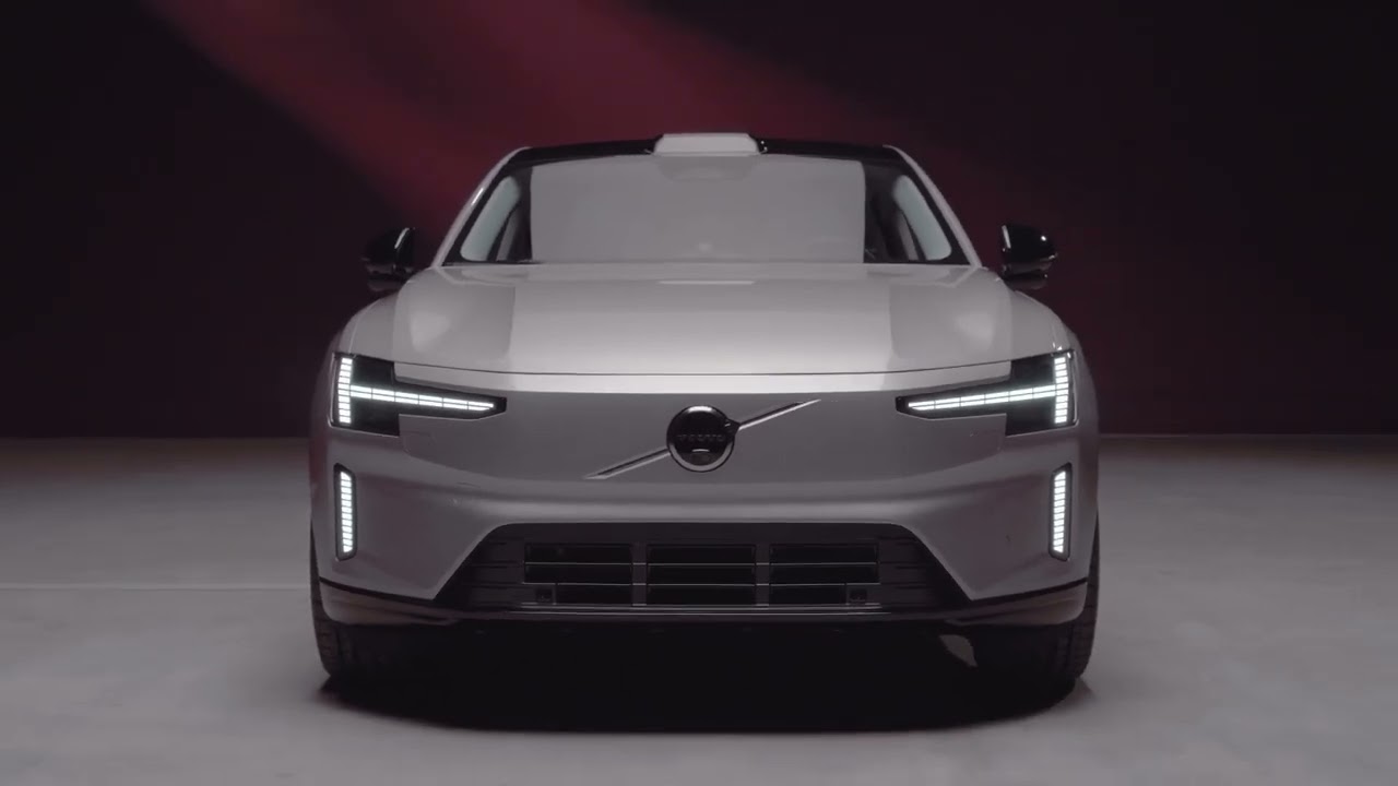 The new Volvo ES90 Exterior Design in Studio