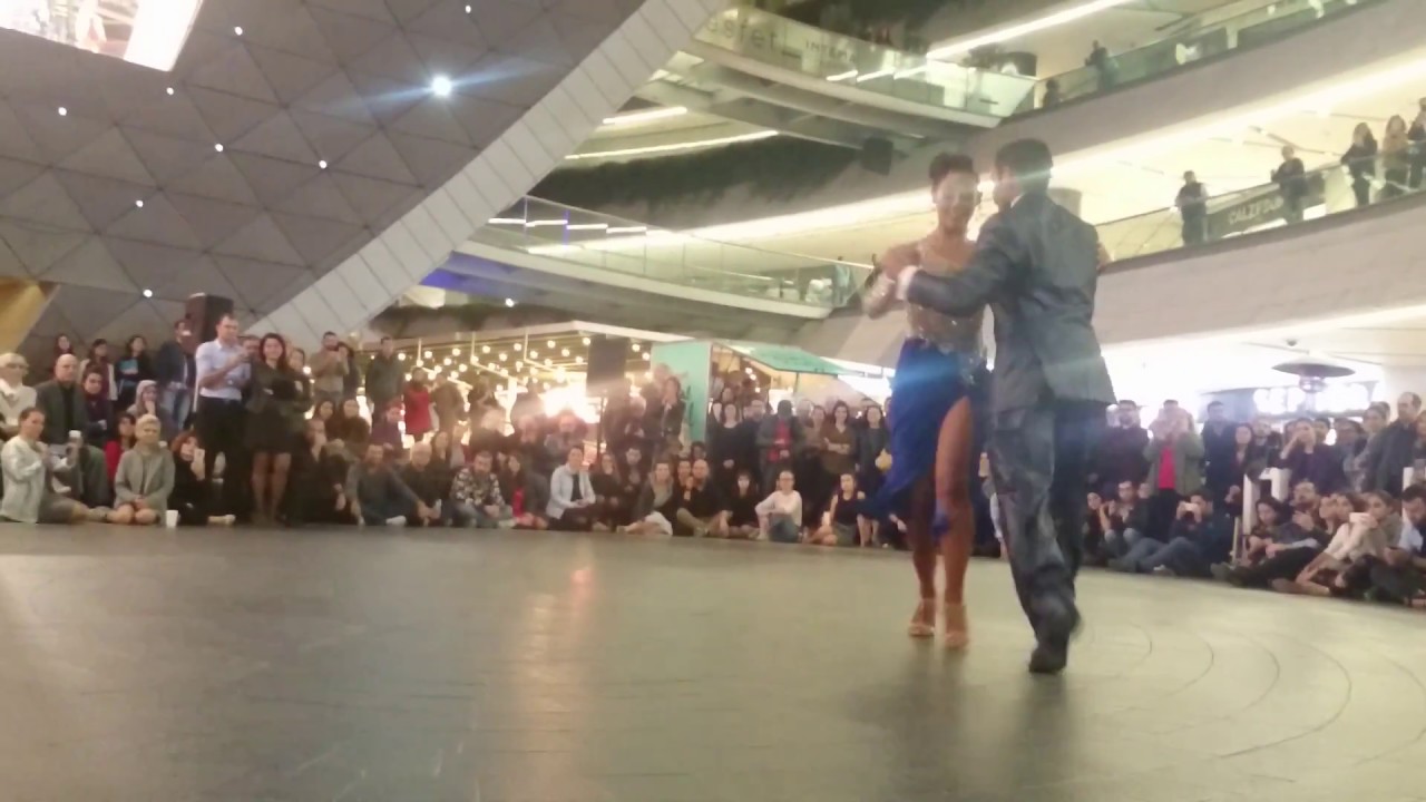 Tanya Gutierrez & Sebastian Avendaño. Orillas Del Plata / Juan D'Arienzo. 21. Kanyon Milongası