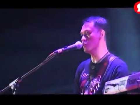 Konser 8 Bintang l Andra & The Backbone - Main Hati