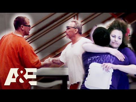60 Days In: Participants Gaining Inmates Trust - Top 5 Moments | A&E