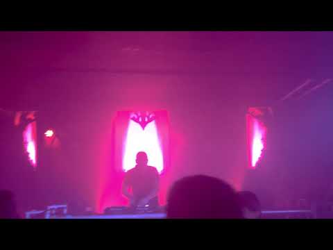 Spitnoise played spitnoise & System Overload - Kuthoeren @ Maximaal Raw unresolved B-day Bash 2018