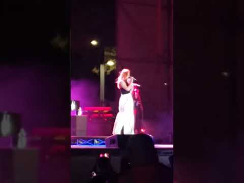 Noemi l'amore si odia live Lignano Sabbiadoro