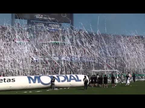 "Apertura 2010 . Recibimiento vs Huracan . Hinchada" Barra: La Pandilla de Liniers • Club: Vélez Sarsfield