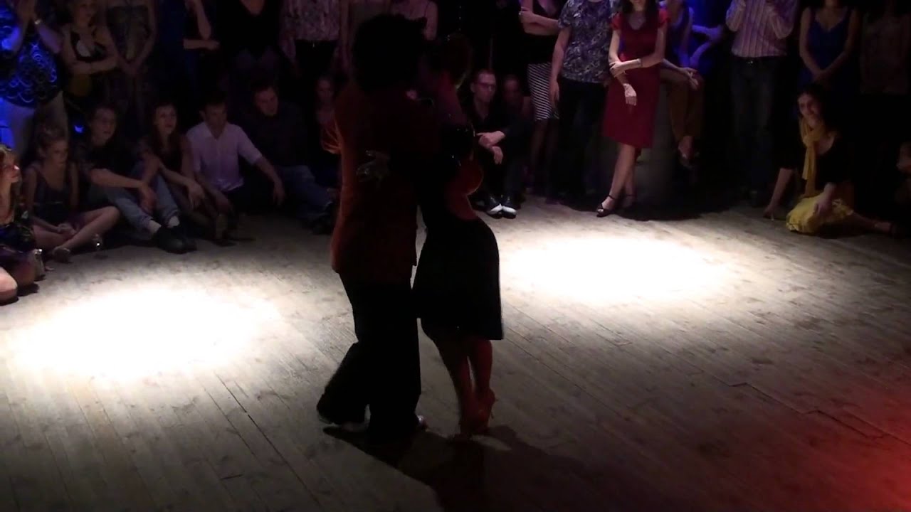 Sebastian Arce & Mariana Montes "No hay tierra como la mia-F.Canaro"