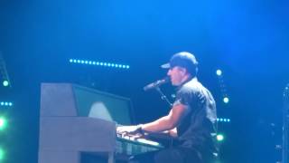 Sam Hunt sings &quot;Make You Miss Me&quot; live at CMA Fest