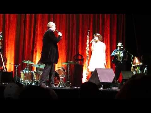 Tango & Kiss Of Fire in Berlin Hugh Laurie & Gaby Moreno
