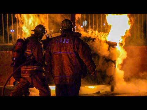 LAFD Engine 33: Double Dumpster Fire