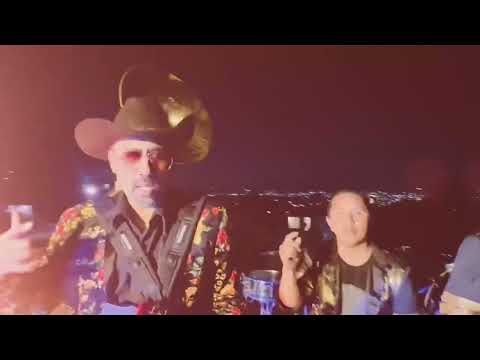 El malayita Derecho ó doblado