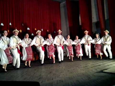 Ansamblul folcloric Doina Aiudului.