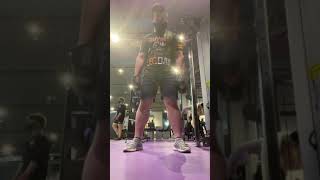 Treino triceps pulley e rosca martelo