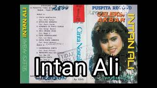 Download lagu Intan Ali - Cinta Nostalgia (Versi Asli) mp3