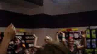 The Pipettes [Live at HMV , Leicester, 06 july 2006] again 2