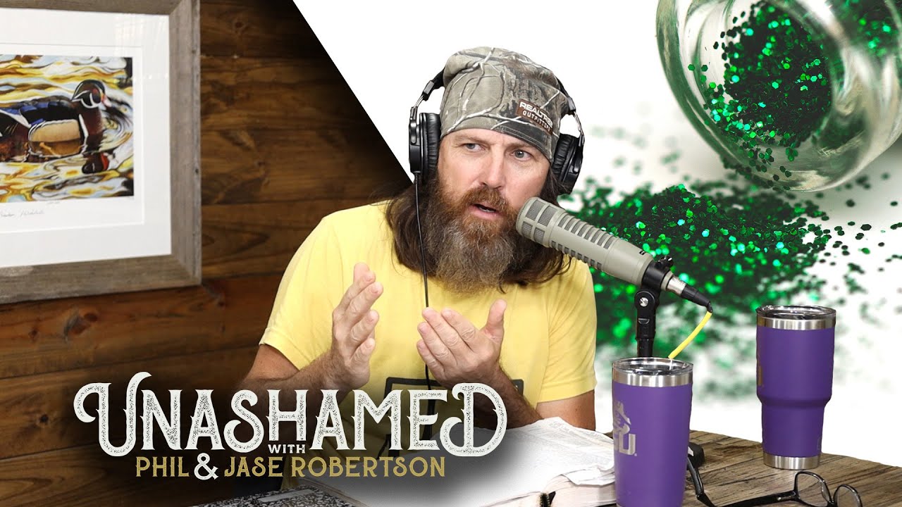 Ep 252 | Phil & Jase Take Baffling First Trips to Hobby Lobby & Why It’s Hard to Call It Good Friday