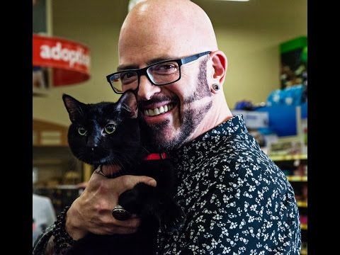 Jackson Galaxy inspires cat adoption for PetSmart Charities®