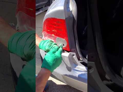#shorts How to replace 2008 Honda Civic tail light assembly yourself #doityourself #taillights
