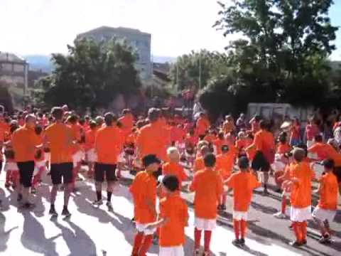 Fussballschule Fc Aesch 2009 - Oranje auf dem Dorfplatz - Video T. Manders