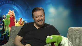 Ricky Gervais chokes Constantine