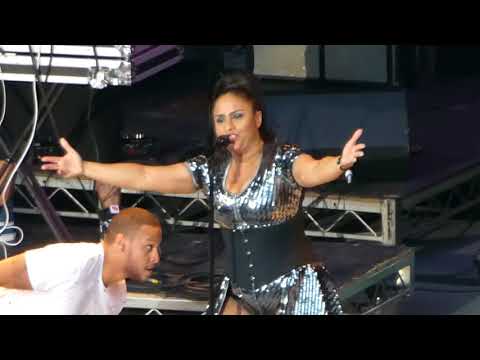 Safire - Don't Break My Heart (Greek Theater, Los Angeles CA 7/21/18)