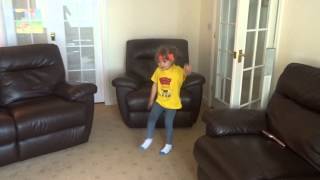 Tumble Tots action & dancing with Kiki - Dingle Dangle Scarecrow