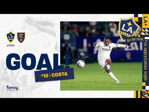GOAL: Douglas Costa converts the penalty kick equalizer