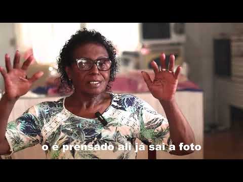 Através das Mãos - Tapetes em Tear