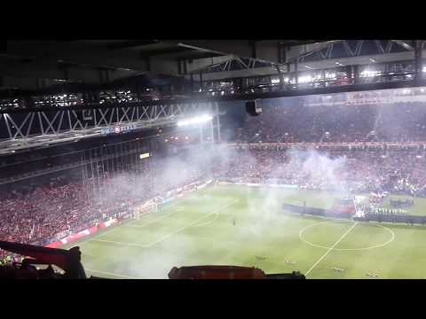 Canada national anthem 2016 MLS finals. Toronto FC vs Seattle Sounders. Toronto Ontario