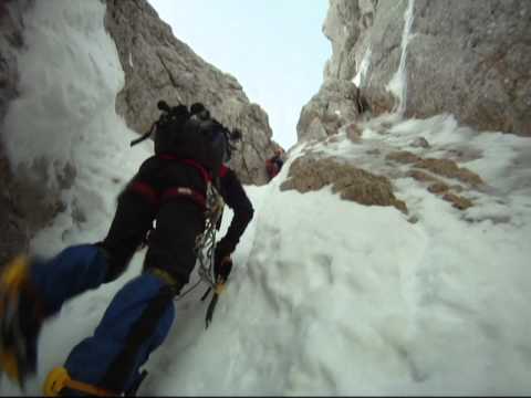 Friero 2.448 m. Canal Estrecha.